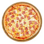 Pizza Panna e Prosciutto mit Rahmsauce und feinem Prosciutto – frisch gebacken bei Tasty Food.