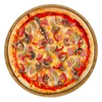 Pizza Mista mit Schinken, Salami & Champignons – frisch gebacken bei Tasty Food.